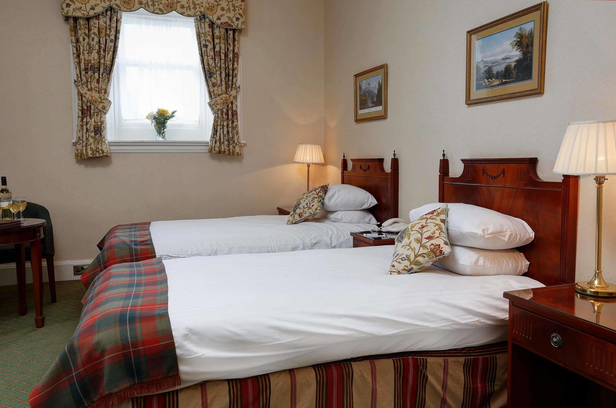 Best Western Cartland Bridge Hotel 래너크 객실 사진